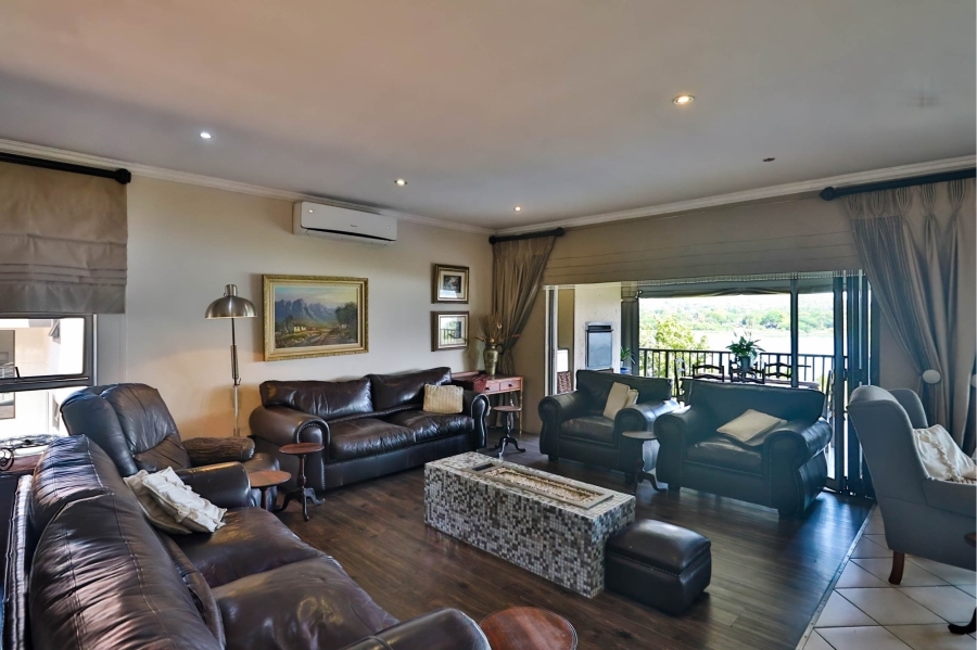 4 Bedroom Property for Sale in Birdwood Estate North West